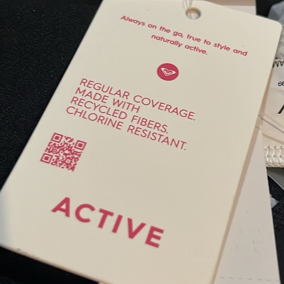 NWT two piece Roxy swimsuit M - Picture 8 of 8